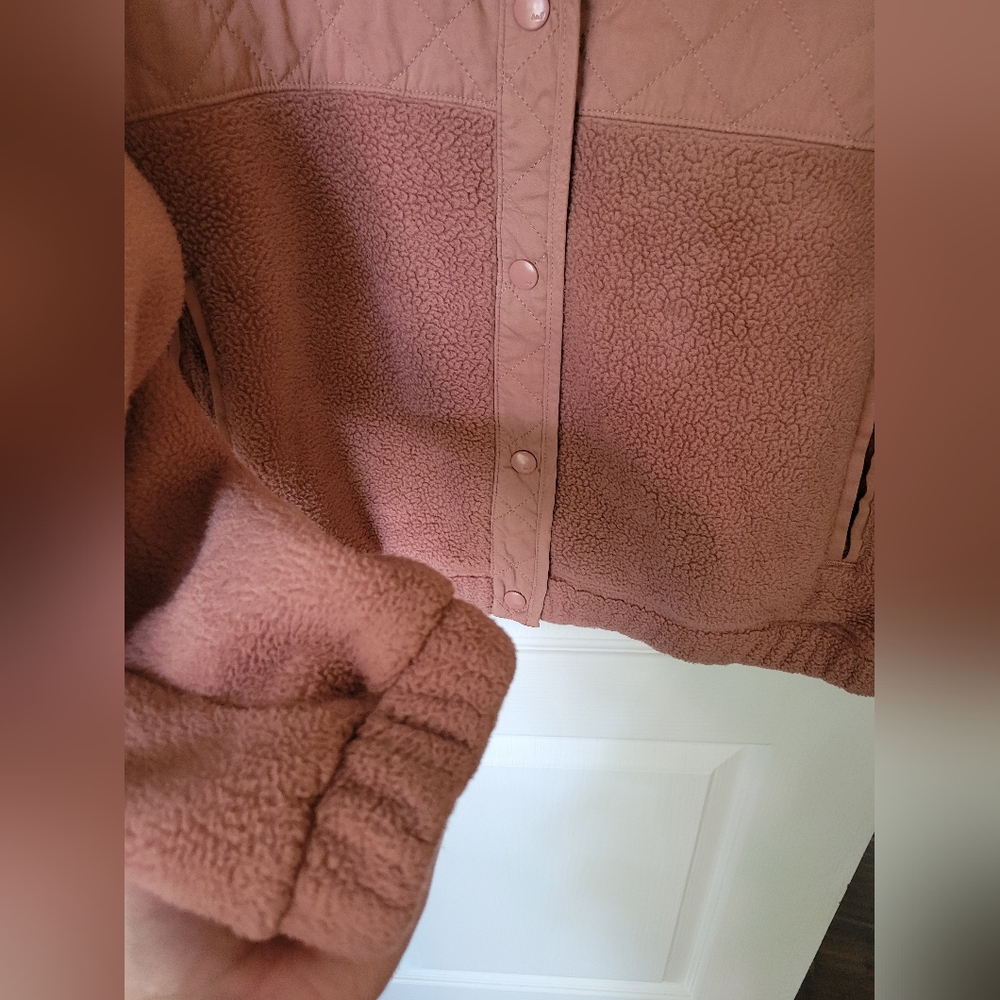 Abercrombie & Fitch Quilted Yoke Sherpa Fleece Snap Up Jacket Size Medium - Picture 7 of 14